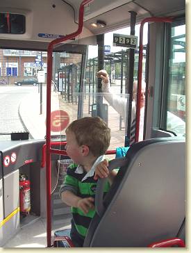 20060503-02 Met de bus mee 2